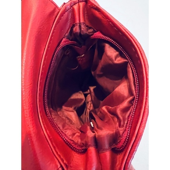 Expandable Red Faux Leather Crossbody with an Adjustable Strap Shoulder Bag - Picture 4 of 12